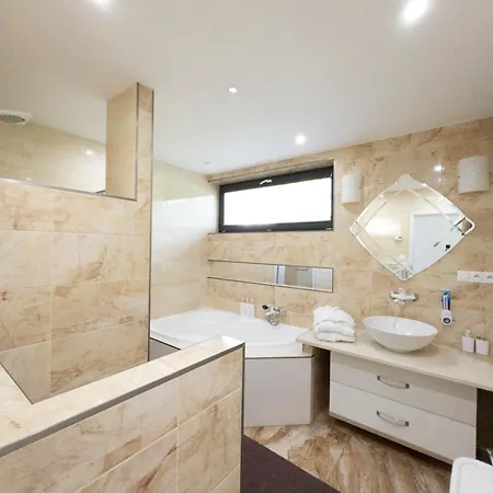 Navrchu Apartment Brezno